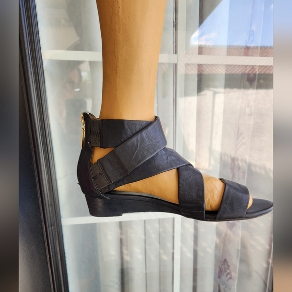 Matt Bernson black‎ leather sandals - Picture 1 of 9